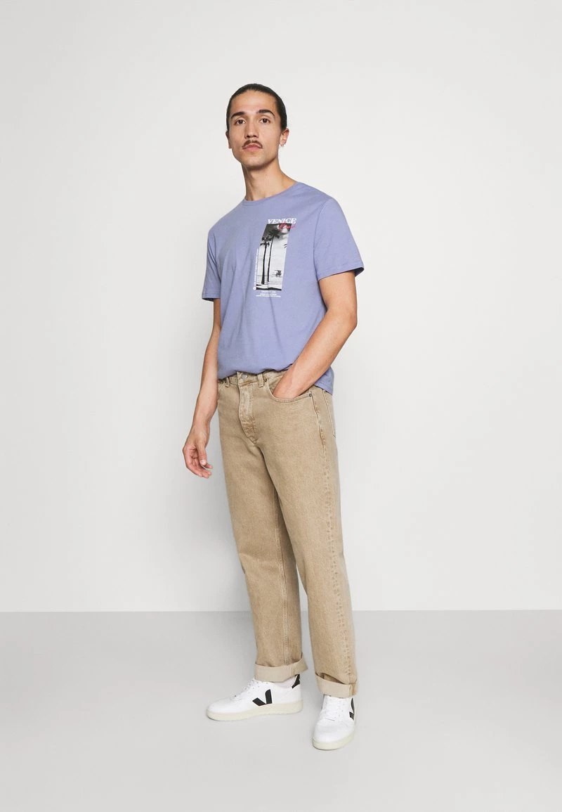 Pier One Hombre Camiseta Estampada - Lilac 4 Pier One Hombre Camiseta Estampada - Lilac - Imagen 2