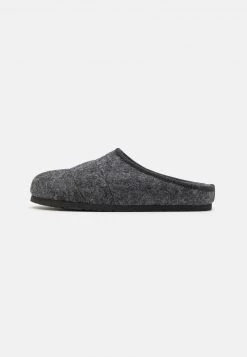 Pier One UNISEX - Pantuflas - Dark Grey, Hombre