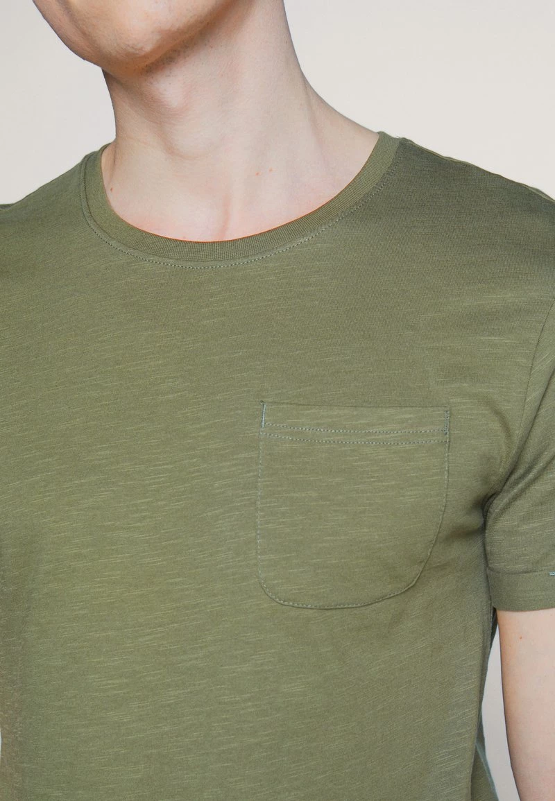 Pier One Hombre Camiseta Básica - Oliv 7 Pier One Hombre Camiseta Básica - Oliv - Imagen 5