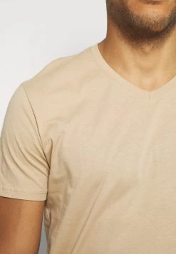 Pier One Hombre 3 PACK - Camiseta Básica - Khaki/tan/dark Blue -Ofertas Pier One Tienda 112e274a77d44bfdb30f2a1f86f0f677