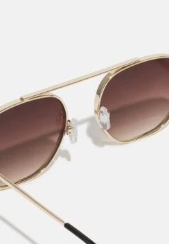 Pier One Unisexo WITH CHAIN SET UNISEX - Gafas De Sol - Brown -Ofertas Pier One Tienda 17dec482534c48438c04a585cec7ab57