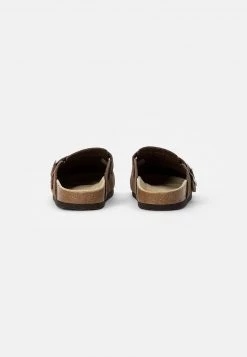 Pier One Unisexo Sandalias Planas - Brown -Ofertas Pier One Tienda 18a09b6c3e71439784e427988b058842