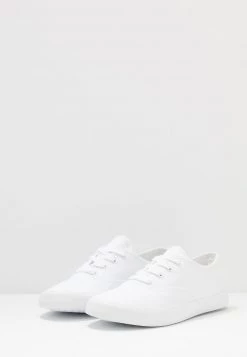 Pier One Unisexo UNISEX - Zapatillas - White -Ofertas Pier One Tienda 19fca40fd3734959aebe1e6eb5a2bc1d