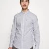 Pier One Hombre Camisa - Mottled Light Blue -Ofertas Pier One Tienda 1b389faf4c7345c9abf1b2f374a8068b