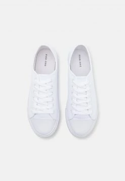 Pier One Unisexo UNISEX - Zapatillas - White -Ofertas Pier One Tienda 2554e9f731ab485bb21884b4cded4dec