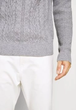 Pier One Hombre NEW CABLE TURTLENECK JUMPER - Jersey De Punto - Light Grey -Ofertas Pier One Tienda 277e8ed46e2b429ba208ee3d698abb2e