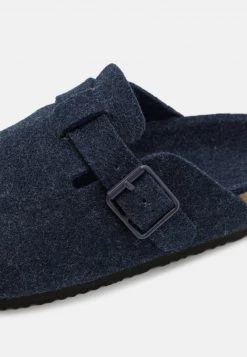 Pier One Unisexo UNISEX - Pantuflas - Dark Blue 13 Pier One Unisexo UNISEX - Pantuflas - Dark Blue -Ofertas Pier One Tienda 2fe3d44488944a67bc4fbb2d74b76bcd