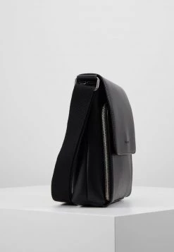 Pier One Hombre Bandolera - Black -Ofertas Pier One Tienda 31f79a3e49c140948dedcd6cc64eb1eb