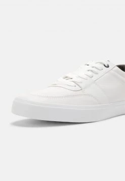 Pier One Unisexo UNISEX - Zapatillas - White -Ofertas Pier One Tienda 385193e89bea4f1b81cea8ac57f28225
