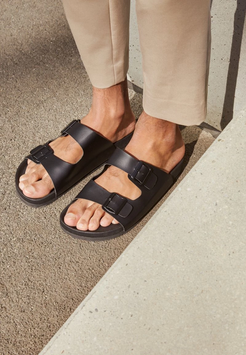 Pier One UNISEX - Pantuflas - Black, Unisexo 6 Pier One UNISEX - Pantuflas - Black, Unisexo - Imagen 4