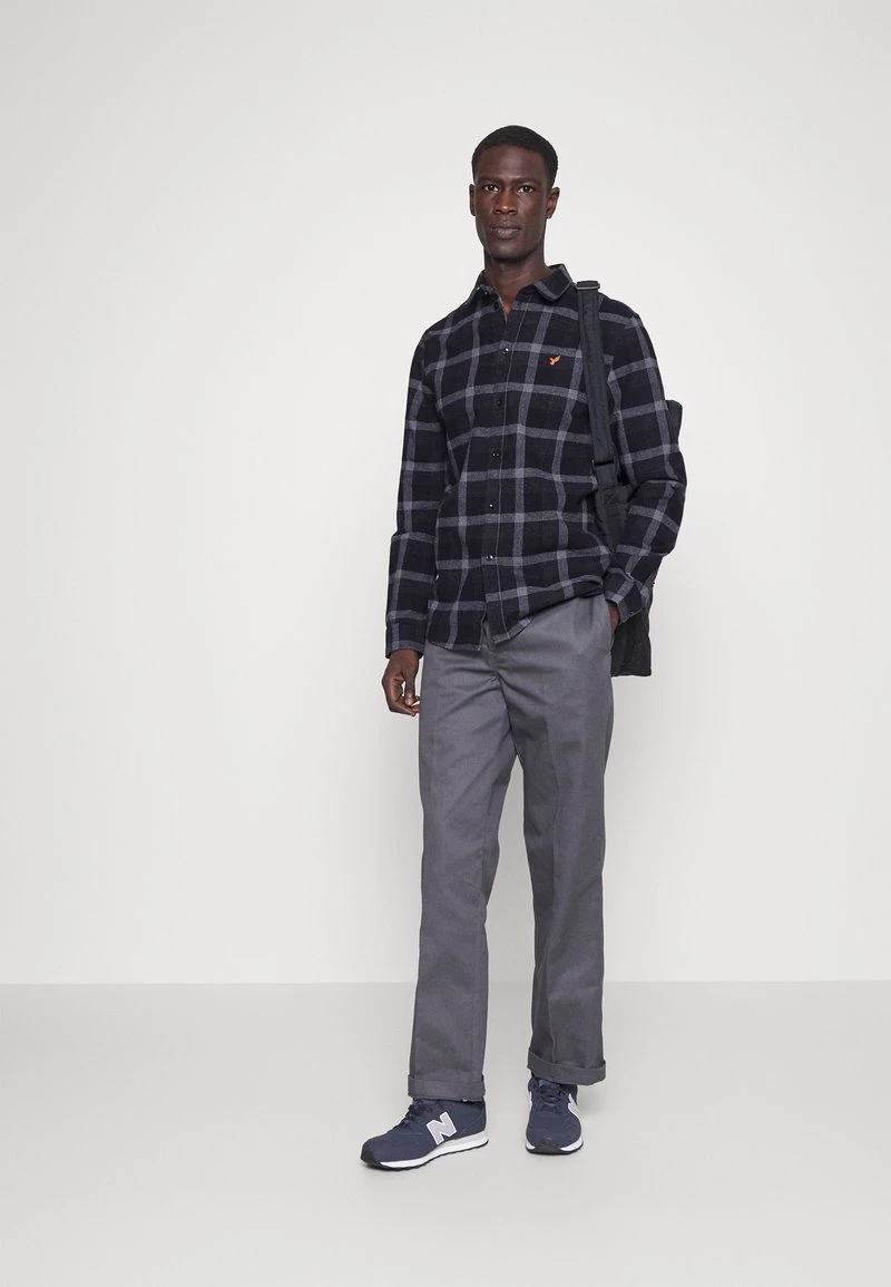 Pier One Hombre Camisa - Dark Grey 4 Pier One Hombre Camisa - Dark Grey - Imagen 2