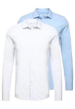 Pier One 2 PACK - Camisa Elegante - White/light Blue, Hombre -Ofertas Pier One Tienda 4b52fa03446946f6b2cc1994aeb765da