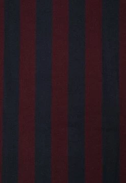 Pier One Hombre BEACH TOWEL 180x100CM 500 GSM - Toalla De Playa - Dark Blue/bordeaux -Ofertas Pier One Tienda 4df1b9335fb2418c98e0b87939c2b6ba