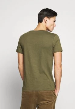 Pier One Hombre Camiseta Básica - Khaki 9 Pier One Hombre Camiseta Básica - Khaki -Ofertas Pier One Tienda 5080ea1985f54f51a2ebb05d15056dbc