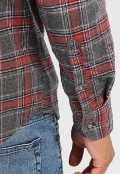 Pier One Hombre Camisa - Grey/coral -Ofertas Pier One Tienda 551953d0ad2d49119280dd58cb3b0bb3