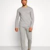 Pier One Hombre Pijama - Mottled Grey 1 Pier One Hombre Pijama - Mottled Grey -Ofertas Pier One Tienda 5e7859ac92be4c459a34e7409f4d7a17