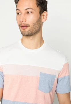 Pier One Hombre Camiseta Básica - Red -Ofertas Pier One Tienda 5e8217dcdf7b4b029088bac2c390889c