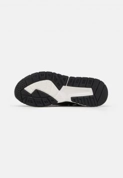 Pier One UNISEX - Zapatillas - Black, Unisexo -Ofertas Pier One Tienda 631ed858c07d492fab7852eeec4dc5a9