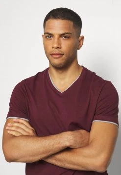 Pier One Hombre Camiseta Básica - Bordeaux -Ofertas Pier One Tienda 67671e08d12343d69cdb83f305fe5212