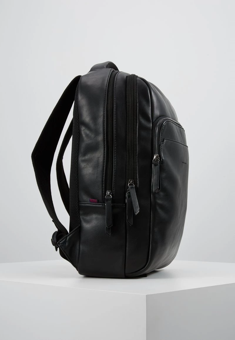 Pier One Hombre Mochila - Black 6 Pier One Hombre Mochila - Black - Imagen 4
