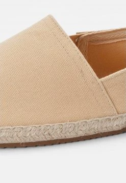 Pier One Unisexo RENA ESPADRILLE UNISEX - Alpargatas - Beige -Ofertas Pier One Tienda 7bf9f79cf7ad4df8a90b17f86d74fca8