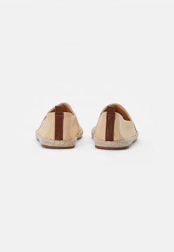 Pier One Unisexo RENA ESPADRILLE UNISEX - Alpargatas - Beige -Ofertas Pier One Tienda 8310eea23d7d45459447954d543b0c0d