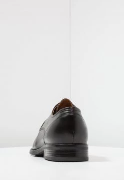 Pier One Hombre LEATHER - Zapatos Con Cordones - Black 16 Pier One Hombre LEATHER - Zapatos Con Cordones - Black -Ofertas Pier One Tienda 8c38da1b49a24c80aec1d1e71a4bc304