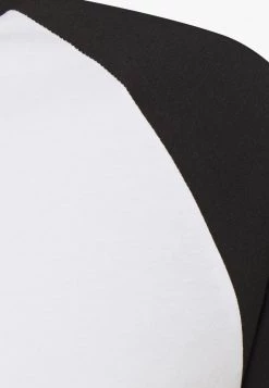 Pier One Hombre Camiseta Básica - Black -Ofertas Pier One Tienda 8c421f58c49e4fa1b33a4f64aee1beb8