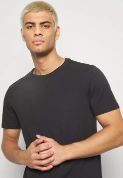 Pier One Hombre 7 PACK - Camiseta Básica - Black 12 Pier One Hombre 7 PACK - Camiseta Básica - Black -Ofertas Pier One Tienda a537c665fcb548988df38d98a88a46a2