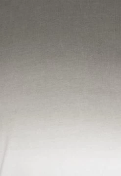 Pier One Hombre Camiseta Estampada - White/grey -Ofertas Pier One Tienda ac97c10f389e453f80de40fb19caf99d