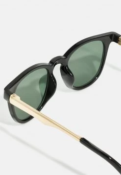 Pier One Unisexo UNISEX - Gafas De Sol - Black -Ofertas Pier One Tienda af846c5f48614801aa123097f40c139a