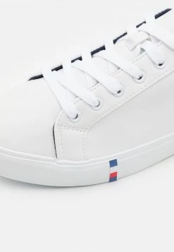 Pier One Unisexo UNISEX - Zapatillas - White -Ofertas Pier One Tienda b4f8bc3a381845e8a6c42698c99e61bf