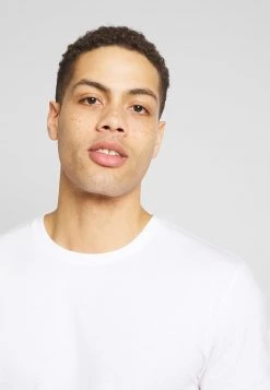 Pier One Hombre 3 PACK - Camiseta Básica - White/dark Blue/red -Ofertas Pier One Tienda bb58520a3fdd4addbd204975d9a479ed