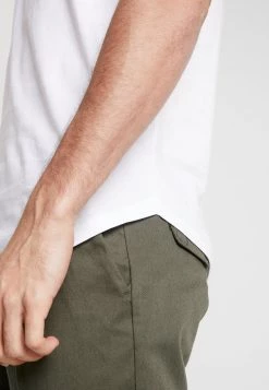 Pier One Hombre Camiseta Básica - White -Ofertas Pier One Tienda c588fcf93f2c454283c2c1eb10de81ae