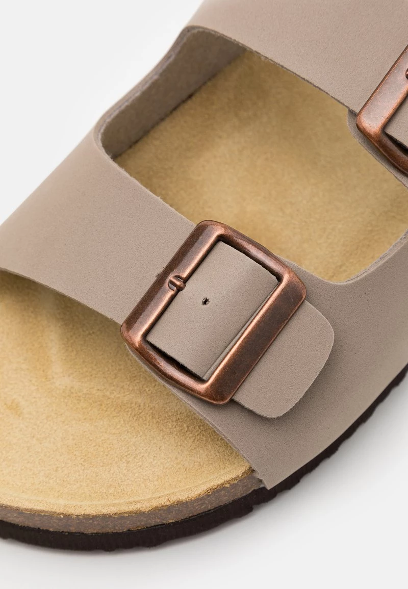 Pier One Hombre UNISEX - Pantuflas - Stone 8 Pier One Hombre UNISEX - Pantuflas - Stone - Imagen 6