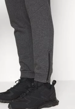 Pier One Hombre Pantalones Deportivos - Mottled Dark Grey -Ofertas Pier One Tienda d8eb4f9fc9a94d8eb6d9d9d674c6ee81