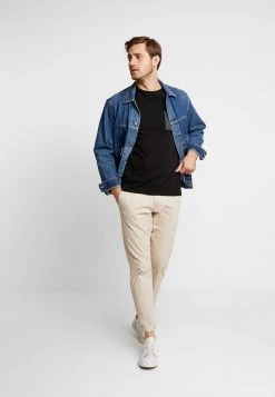 Pier One Hombre Camiseta Estampada - Black 9 Pier One Hombre Camiseta Estampada - Black -Ofertas Pier One Tienda e898850c758546de990270045c3616df