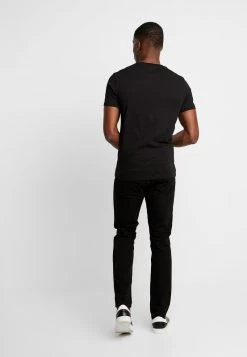 Pier One Hombre Camiseta Estampada - Black 10 Pier One Hombre Camiseta Estampada - Black -Ofertas Pier One Tienda ee8af05e410f47e99a7bef60e25a11f8