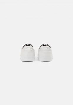 Pier One Unisexo UNISEX - Zapatillas - White -Ofertas Pier One Tienda f100895260b14af2bebe9ef30eb4b6e6