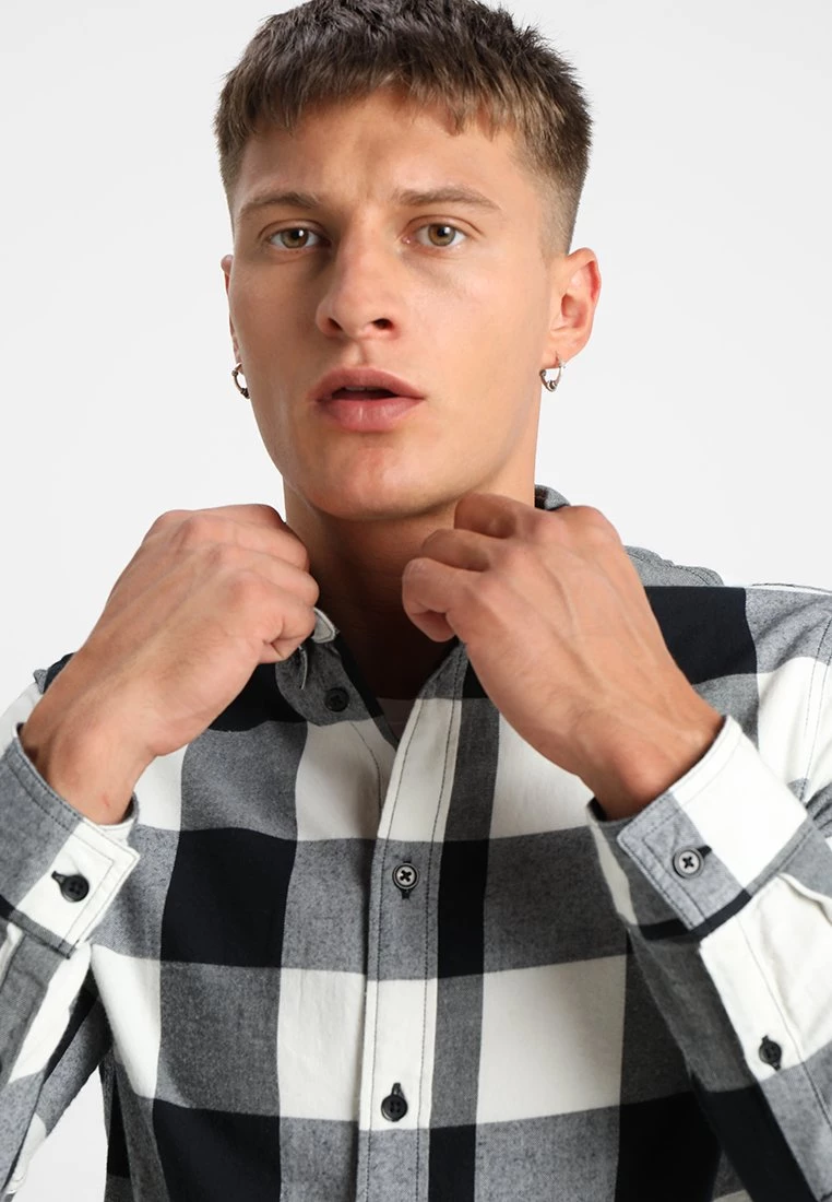 Pier One Hombre Camisa - Black/white 6 Pier One Hombre Camisa - Black/white - Imagen 4