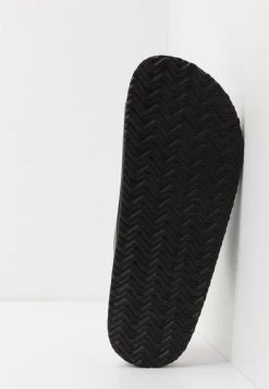 Pier One Hombre UNISEX - Pantuflas - Black -Ofertas Pier One Tienda f5bad2be403c47268cd6777979058f41