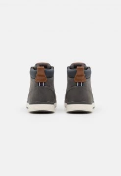 Pier One Zapatillas Altas - Grey, Hombre 10 Pier One Zapatillas Altas - Grey, Hombre -Ofertas Pier One Tienda f8e6b3c8e74e40a1a0bf565728346dff