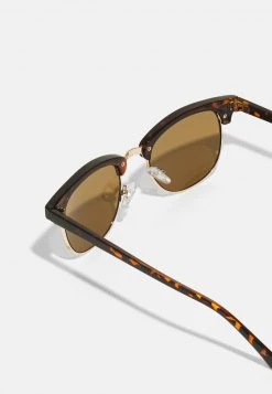 Pier One 2 PACK - Gafas De Sol - Brown/black, Hombre 6 Pier One 2 PACK - Gafas De Sol - Brown/black, Hombre -Ofertas Pier One Tienda fcb1995462df4757ae10726ef65729e3